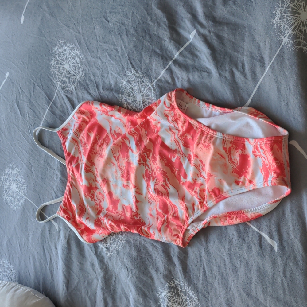 TYR one piece size 32